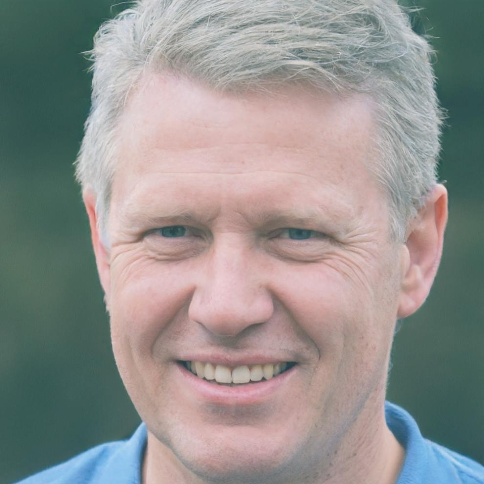 Преподаватель Лукас Вайс